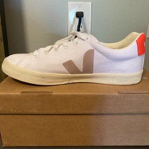 Veja White Canvas Shoe